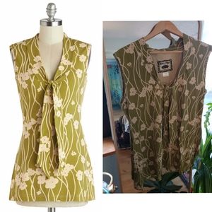 Modcloth Housewarming Your Home Effie's Heart Chartreuse Pussy Bow Top plus 3XL